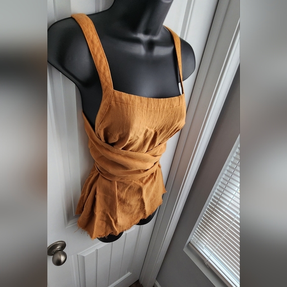 Molly Green Small rustic top - Picture 2 of 7